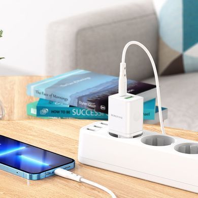 МЗП Borofone BN7 PD20W+QC3.0 (1USB-A/1C) + кабель Type-C to Lightning White